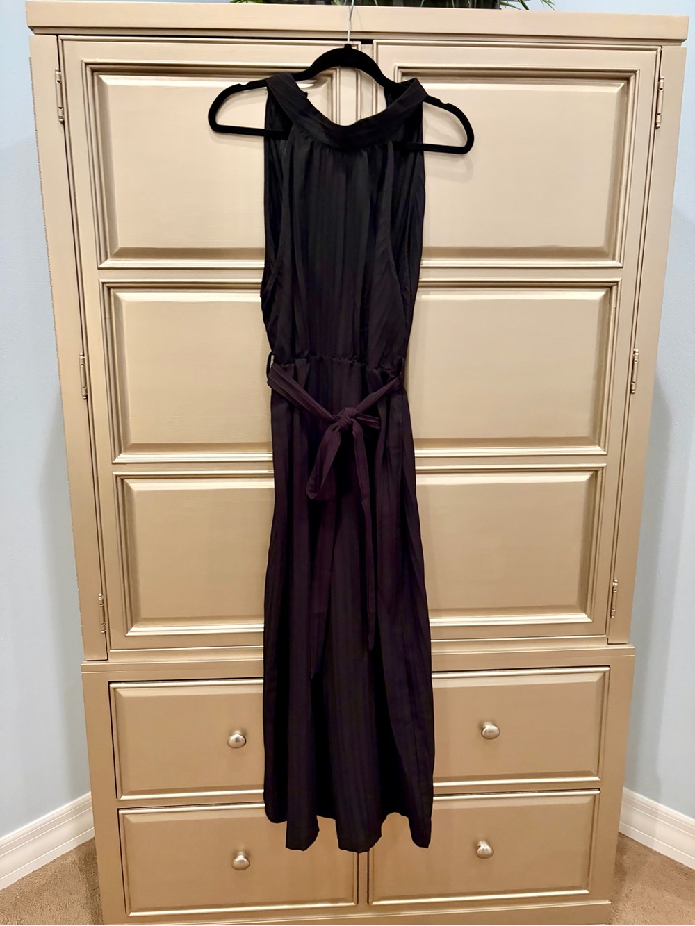 Sleeveless Black Halter Jumpsuit with Waist Tie